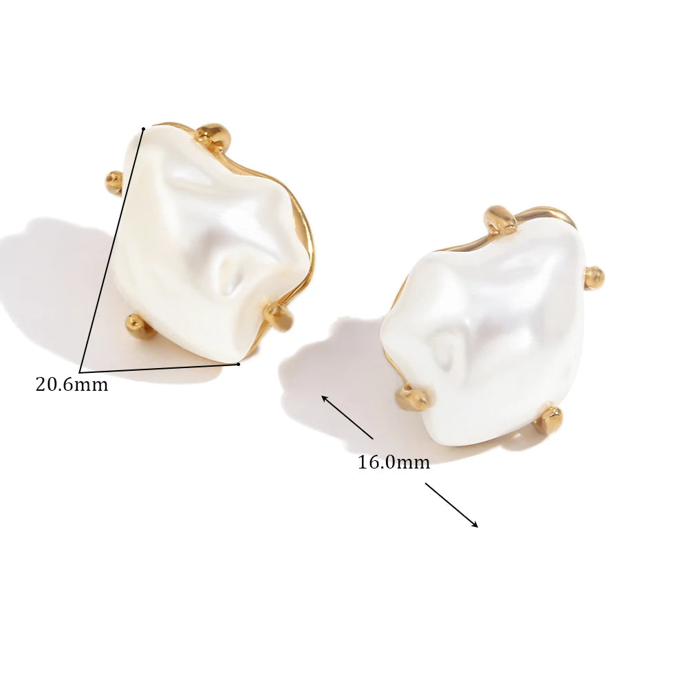 Statement Baroque Pearl Stud