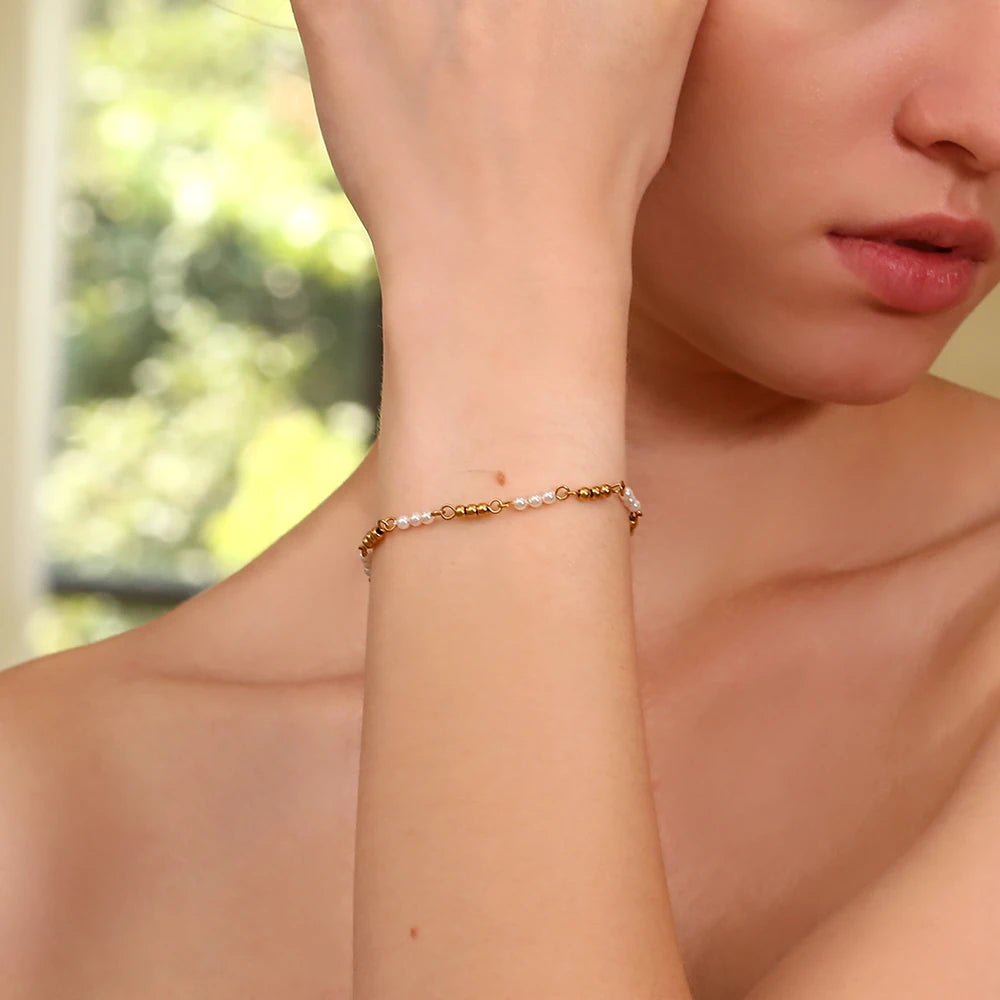 Pearl and Gold Bead Bracelet
