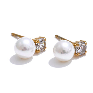 Pearl Mini Stud Earring