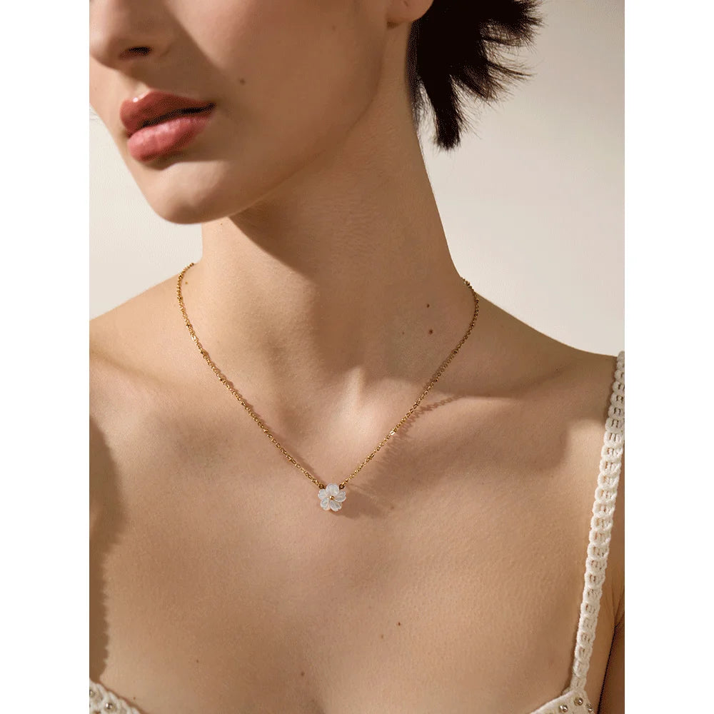 White Flower Pendant Chain